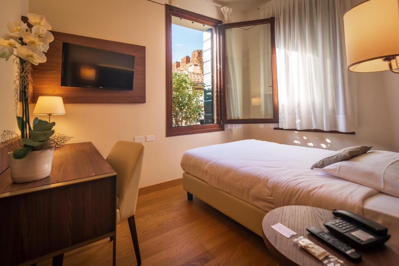 Hotel Alla Torre Καστελφράνκο Βένετο Εξωτερικό φωτογραφία